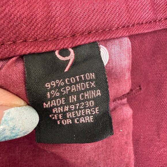 Jean Shorts Women's Size 8/9 Tokyo Darling American Eagle and Almost Famous NWT - Picture 15 of 16